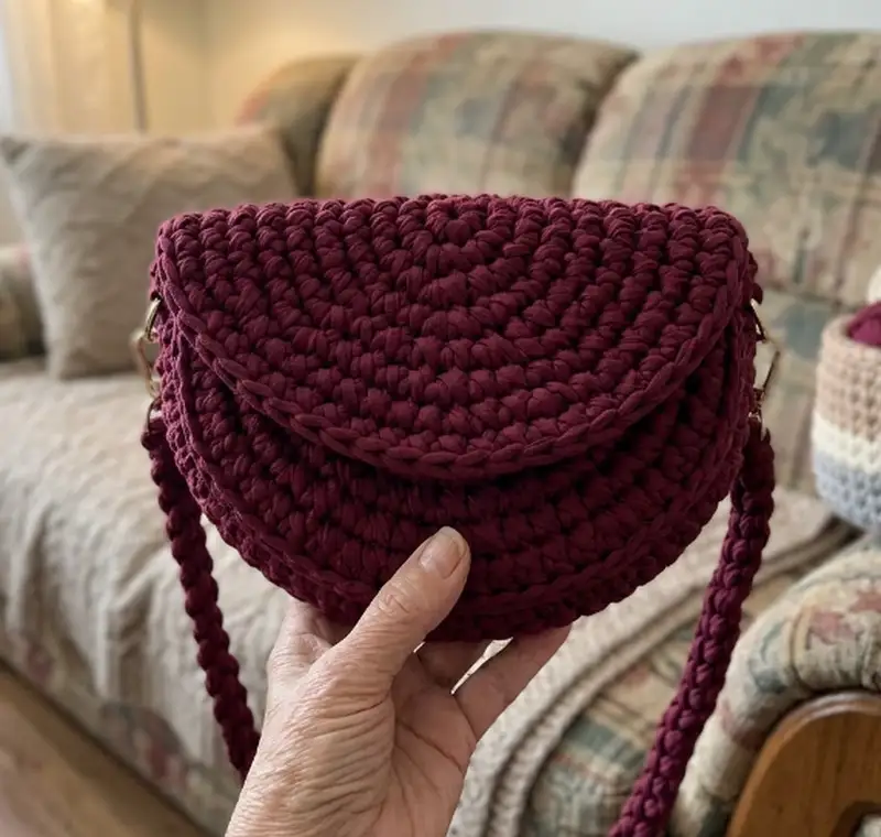 Quality crochet pattern: Slice Handbag Pattern - Intermediate level guide with complete instructions
