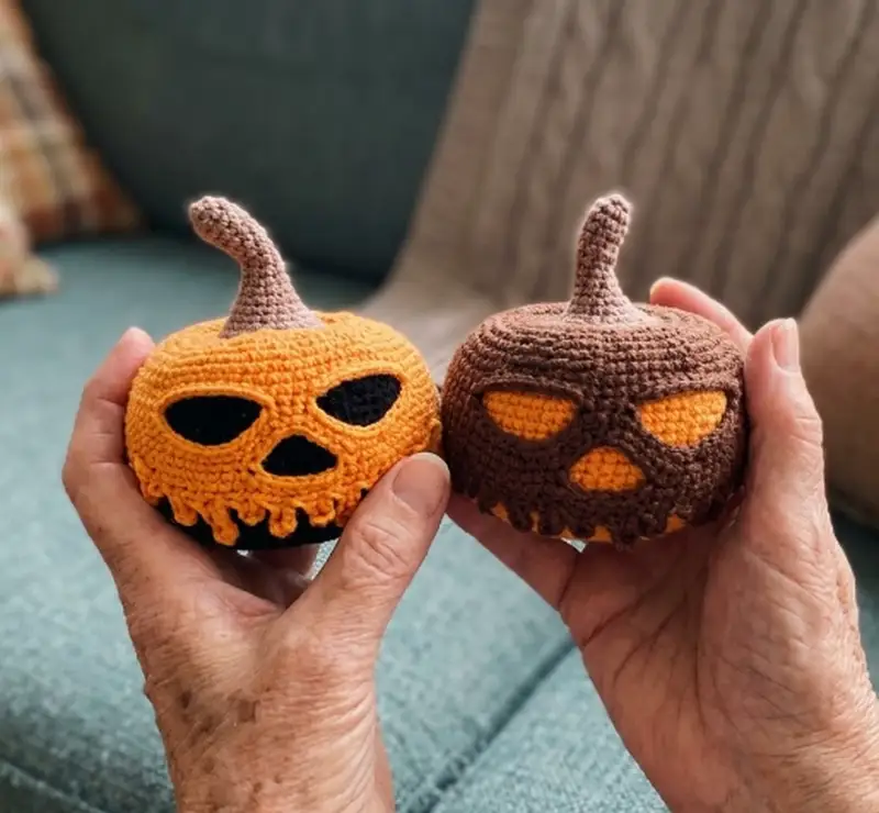 Quality crochet pattern: Pumpkin for Halloween Amigurumi Pattern - Intermediate level guide with complete instructions