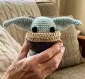 Baby Alien Amigurumi Pattern step 4 - final assembly and finishing