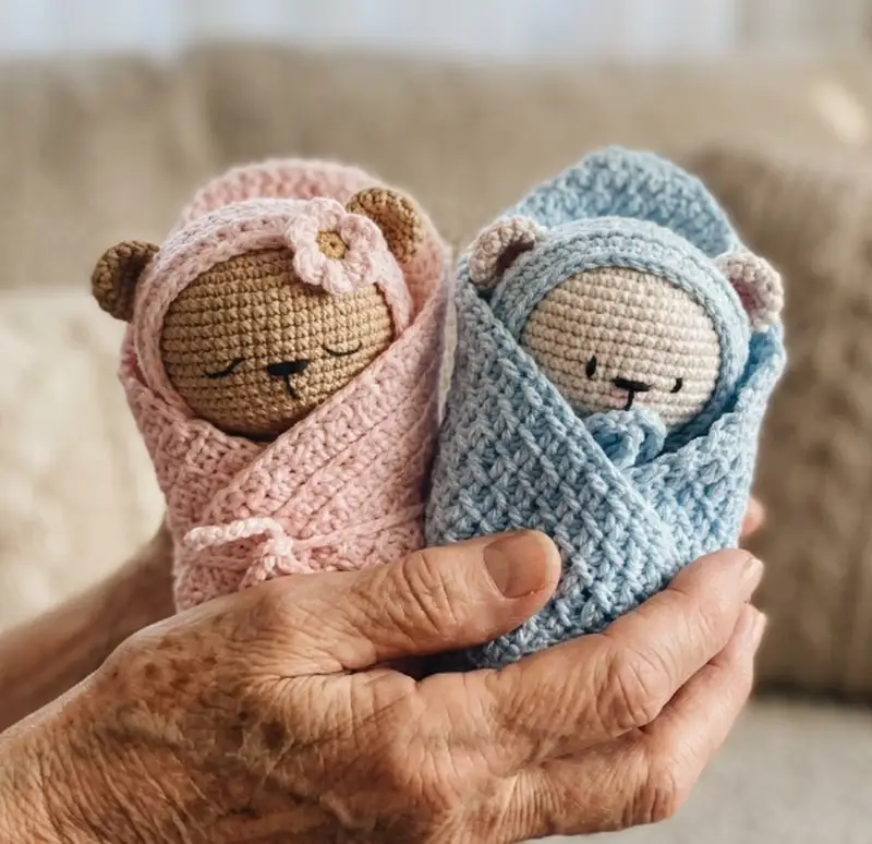 Complimentary Intermediate crochet pattern: Baby Bears Amigurumi Pattern - Simple to follow guide