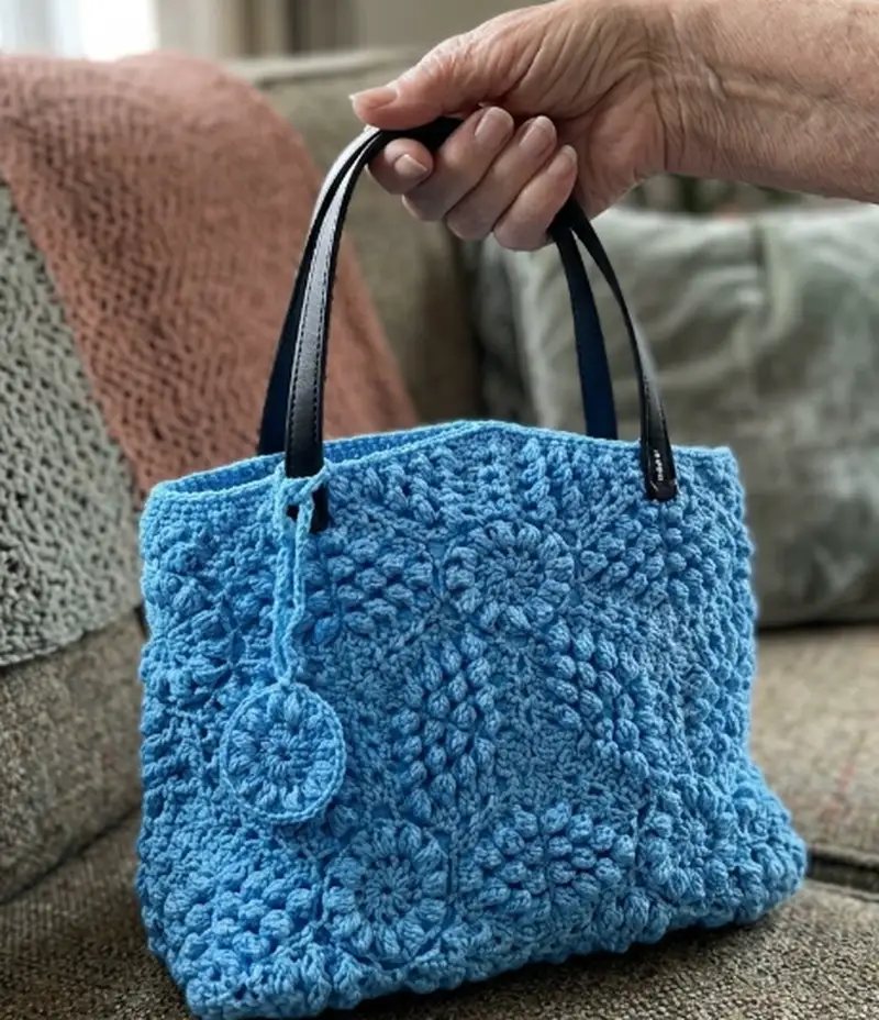 Complimentary Intermediate crochet pattern: Ginanita Bag Amigurumi Pattern - Simple to follow guide