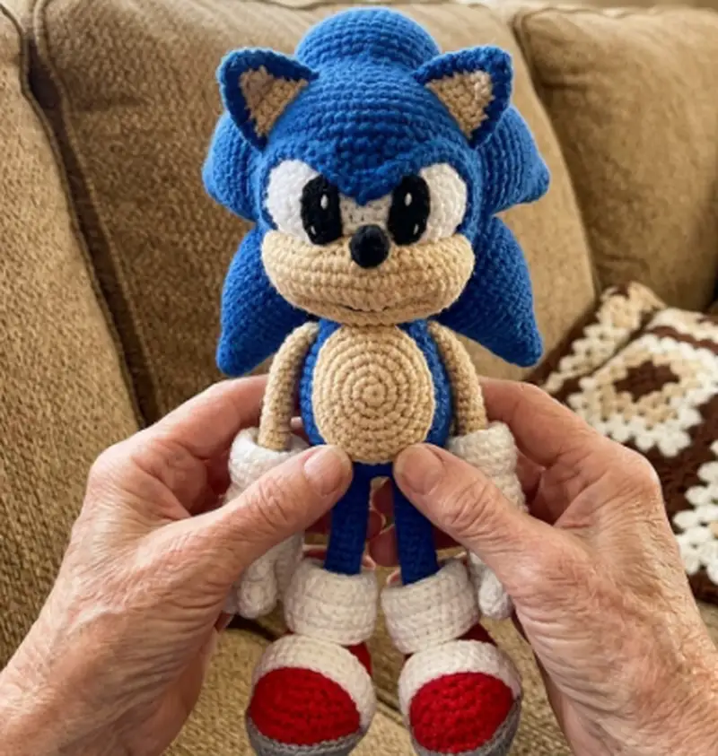 Complimentary Intermediate crochet pattern: Super-Prickle Amigurumi Pattern - Simple to follow guide