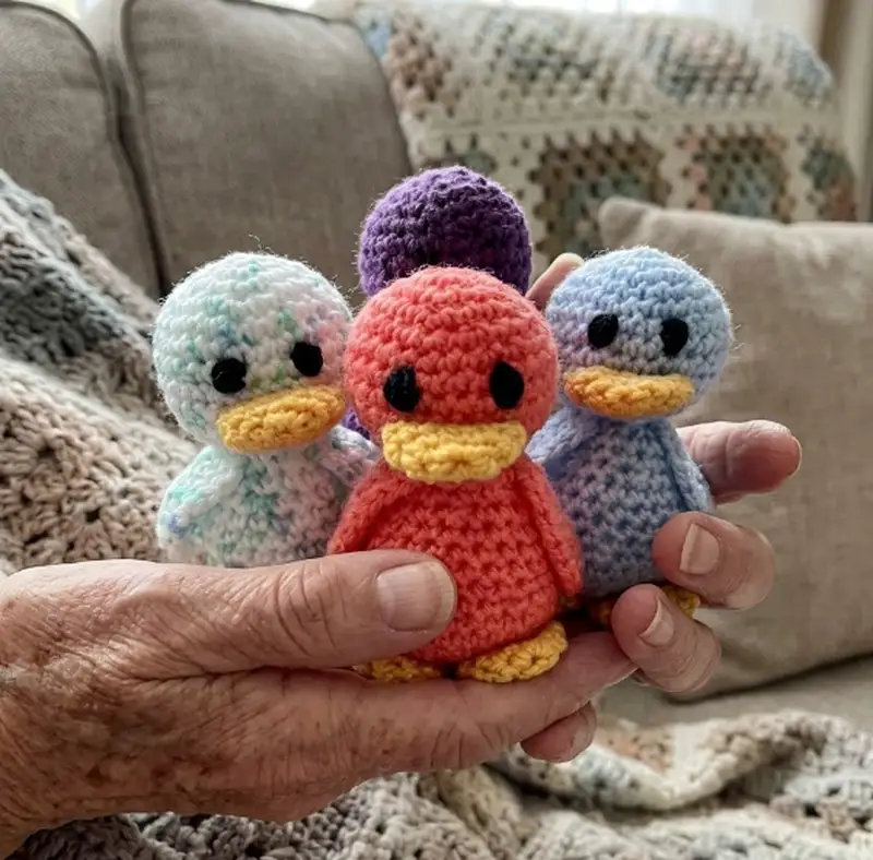 Quality crochet pattern: Dave The Duck Amigurumi Pattern - Intermediate level guide with complete instructions