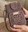 Phone Bag with Pocket Crochet Pattern step 1 - construction progress