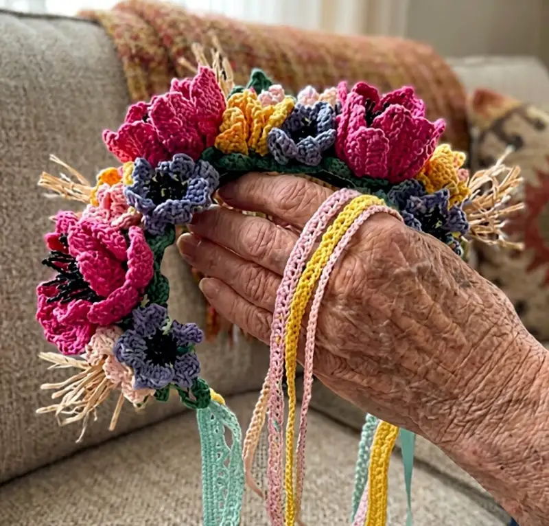 Complimentary Intermediate crochet pattern: Floral headband Pattern - Simple to follow guide