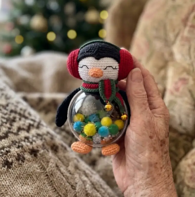 Quality crochet pattern: Penguin Amigurumi Pattern - Intermediate level guide with complete instructions
