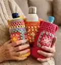 Granny Square Pocket Bottle Holder Pattern step 1 - construction progress