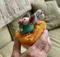 Mochi-Mouse Loves Cheese Amigurumi Pattern step 3 - details and accessories