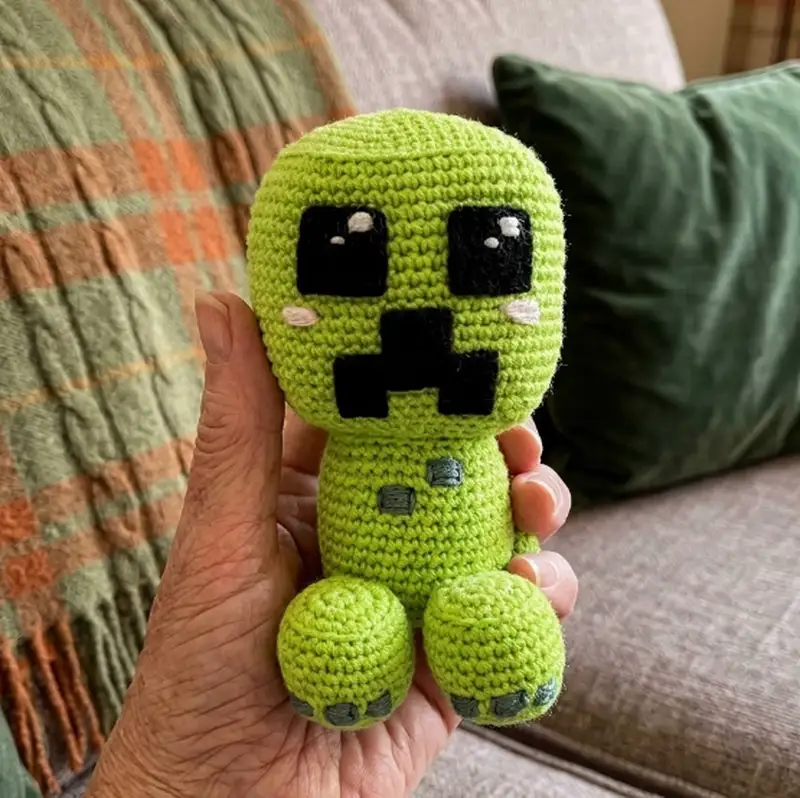 Complimentary Intermediate crochet pattern: Creeper Amigurumi Pattern - Simple to follow guide