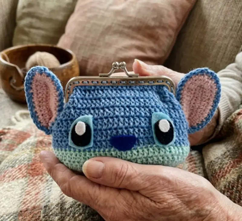 Complimentary Intermediate crochet pattern: Lilo and Stitch Purse Amigurumi Pattern - Simple to follow guide