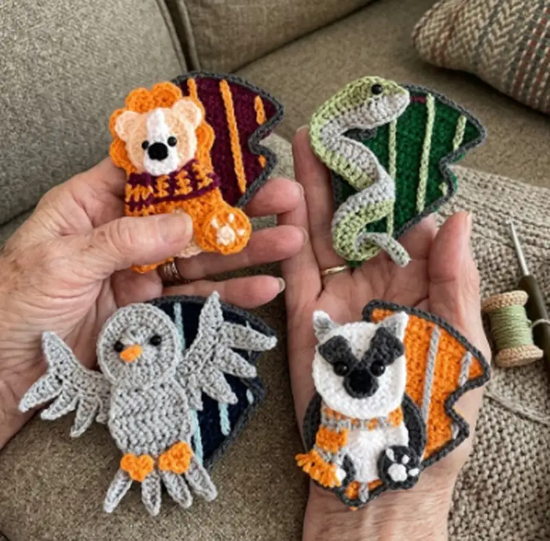 Complimentary Intermediate crochet pattern: Houses of Wizardry Amigurumi Pattern - Simple to follow guide