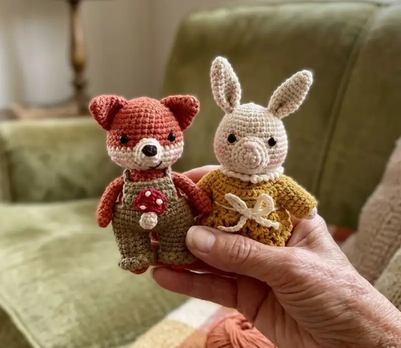 Quality crochet pattern: Victor Fox & Anna Bunny Amigurumi Pattern - Intermediate level guide with complete instructions