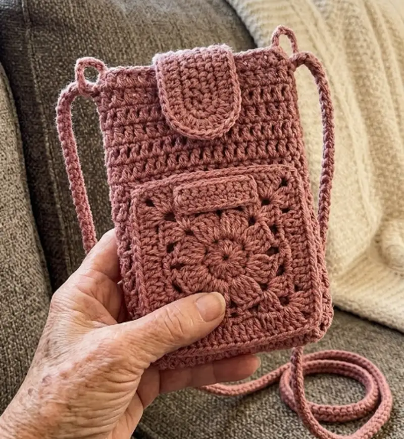 Complimentary Intermediate crochet pattern: Phone Bag with pocket Crochet Pattern - Simple to follow guide