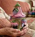 Floral Fairy House Amigurumi Pattern step 1 - construction progress