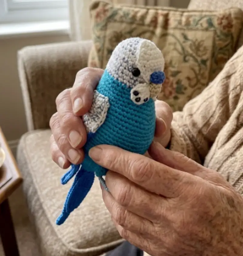 Complimentary Intermediate crochet pattern: Budgerigar Amigurumi Pattern - Simple to follow guide
