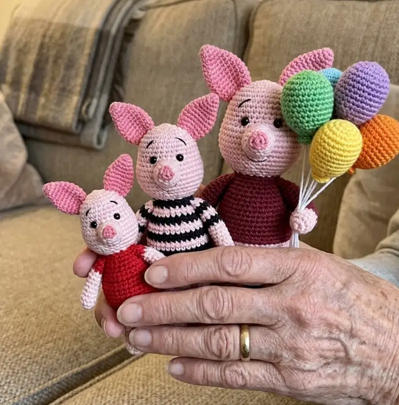 Quality crochet pattern: The Piglet Amigurumi Pattern - Intermediate level guide with complete instructions