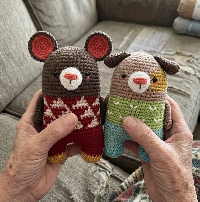 Complimentary Intermediate crochet pattern: Minimals Mini Dog Amigurumi Pattern - Simple to follow guide