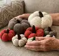 Crochet Pumpkin Amigurumi Pattern step 1 - construction progress