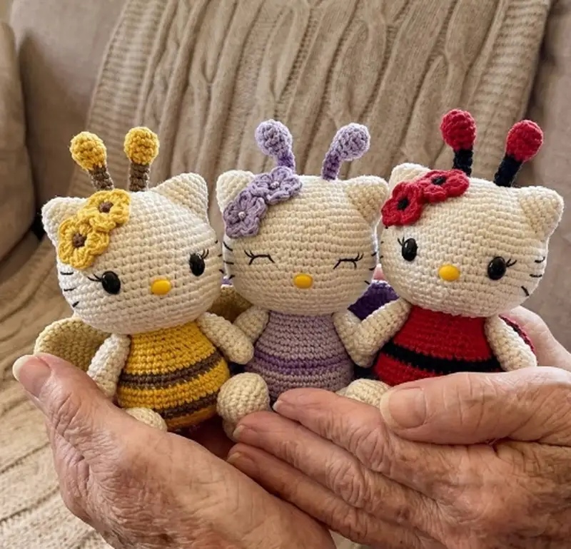 Quality crochet pattern: Spring Kitty Amigurumi Pattern - Intermediate level guide with complete instructions
