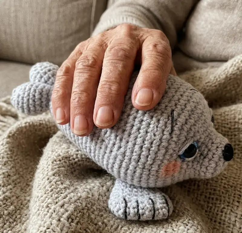 Complimentary Intermediate crochet pattern: Mini Seal Amigurumi Pattern - Simple to follow guide