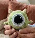 Mike Wazowski Amigurumi Pattern step 4 - final assembly and finishing