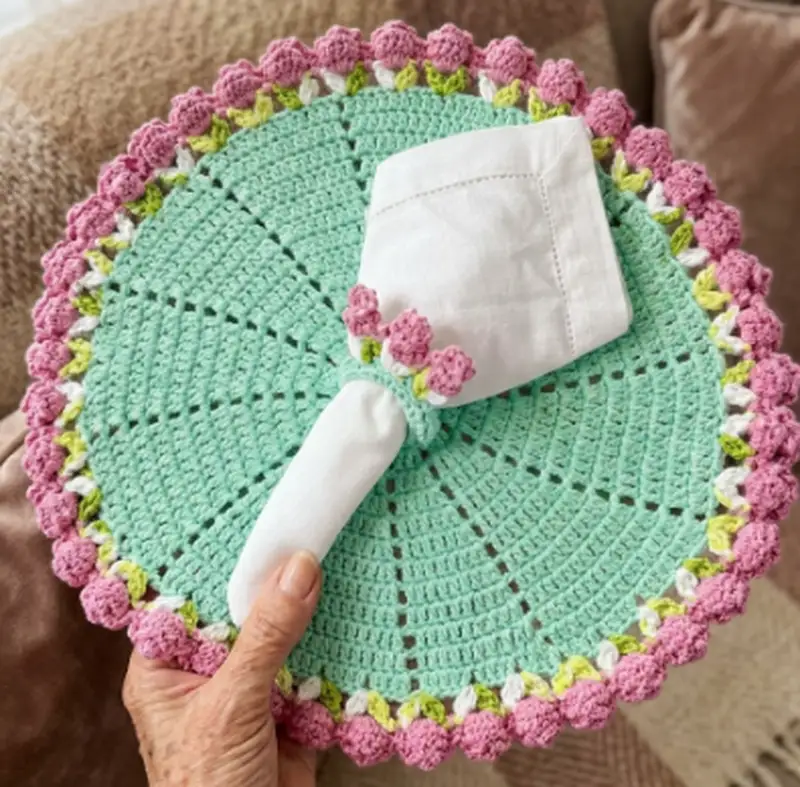 Complimentary Beginner Friendly crochet pattern: Tulip Model Placemat Pattern - Simple to follow guide
