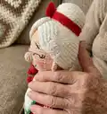 Granny Claus Amigurumi Pattern step 3 - details and accessories