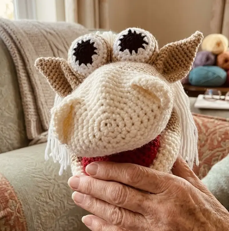 Quality crochet pattern: Horse Hand Puppet Amigurumi Pattern - Intermediate level guide with complete instructions