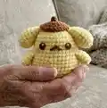 Pompompurin Amigurumi Pattern step 4 - final assembly and finishing
