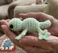 Twinkletoes the Tiny Gecko Amigurumi Pattern step 3 - details and accessories