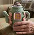 Spring Teapot House Amigurumi Pattern step 1 - construction progress
