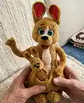 Kangaroo Amigurumi Pattern step 4 - final assembly and finishing