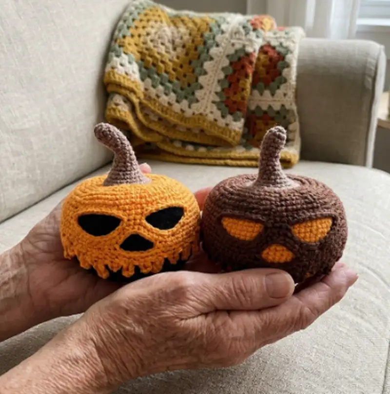 Quality crochet pattern: Pumpkin for Halloween Amigurumi Pattern - Intermediate level guide with complete instructions