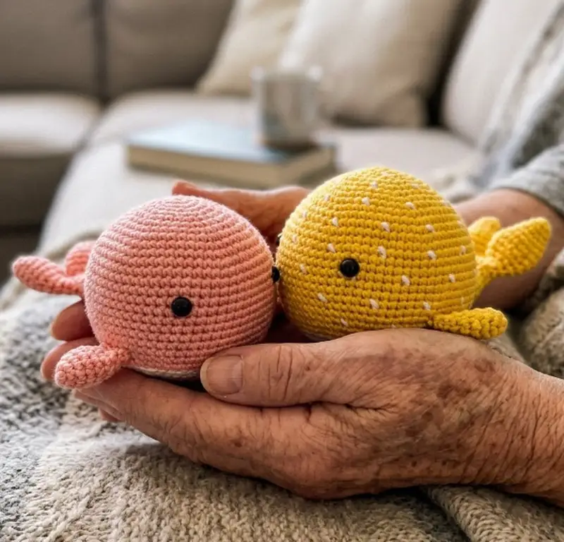 Complimentary Intermediate crochet pattern: Wallace and Wanda Whales Amigurumi Pattern - Simple to follow guide