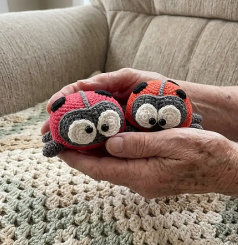Complimentary Intermediate crochet pattern: Ladybug Amigurumi Pattern - Simple to follow guide