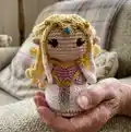 Zelda Amigurumi Pattern step 4 - final assembly and finishing
