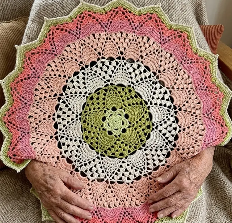 Complimentary Intermediate crochet pattern: Lotus and Blossom Pattern - Simple to follow guide