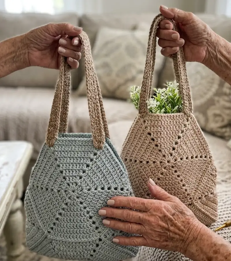 Complimentary Intermediate crochet pattern: Trapeze Bag Pattern - Simple to follow guide
