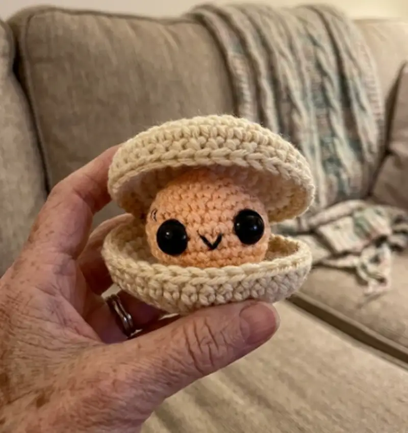 Complimentary Beginner Friendly crochet pattern: Cleo the Clam Amigurumi Pattern - Simple to follow guide