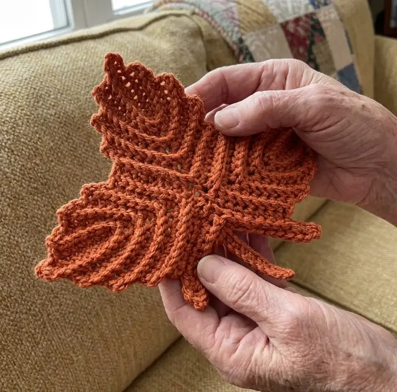 Complimentary Intermediate crochet pattern: Canadian Maple Leaf Pattern - Simple to follow guide