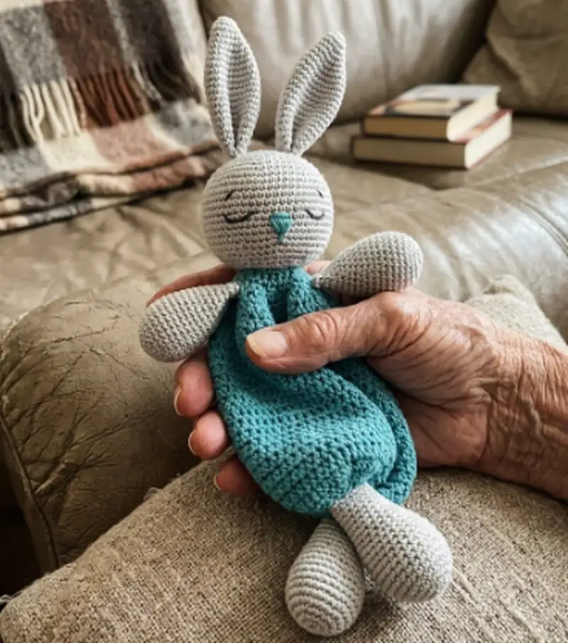 Quality crochet pattern: Bunny Lovey Crochet Amigurumi Pattern - Intermediate level guide with complete instructions