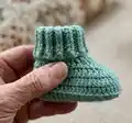 Classic Booties Pattern step 3 - details and accessories
