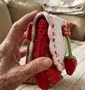 Strawberry Purse Amigurumi Pattern step 3 - details and accessories