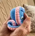Ostin The Octopus Amigurumi Pattern step 2 - assembly progress
