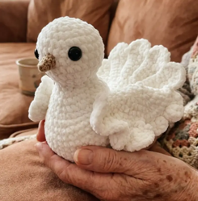 Quality crochet pattern: Dove Amigurumi Pattern - Intermediate level guide with complete instructions