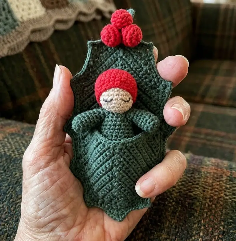 Complimentary Intermediate crochet pattern: Holly Baby Amigurumi Pattern - Simple to follow guide