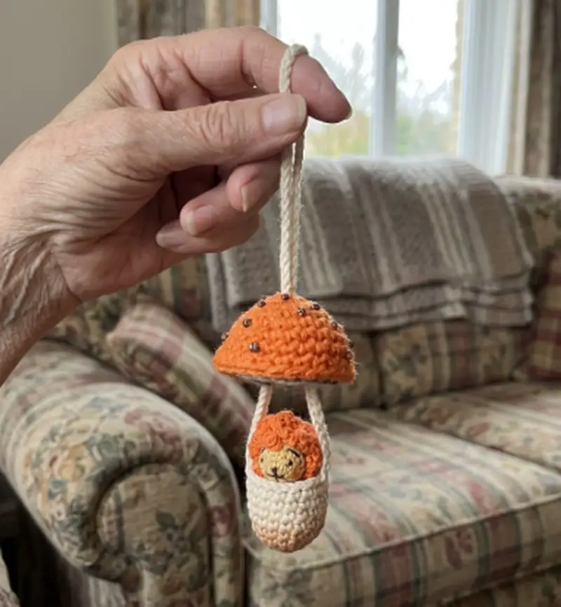 Complimentary Intermediate crochet pattern: ELENDAN mushroom with mouse Amigurumi Pattern - Simple to follow guide