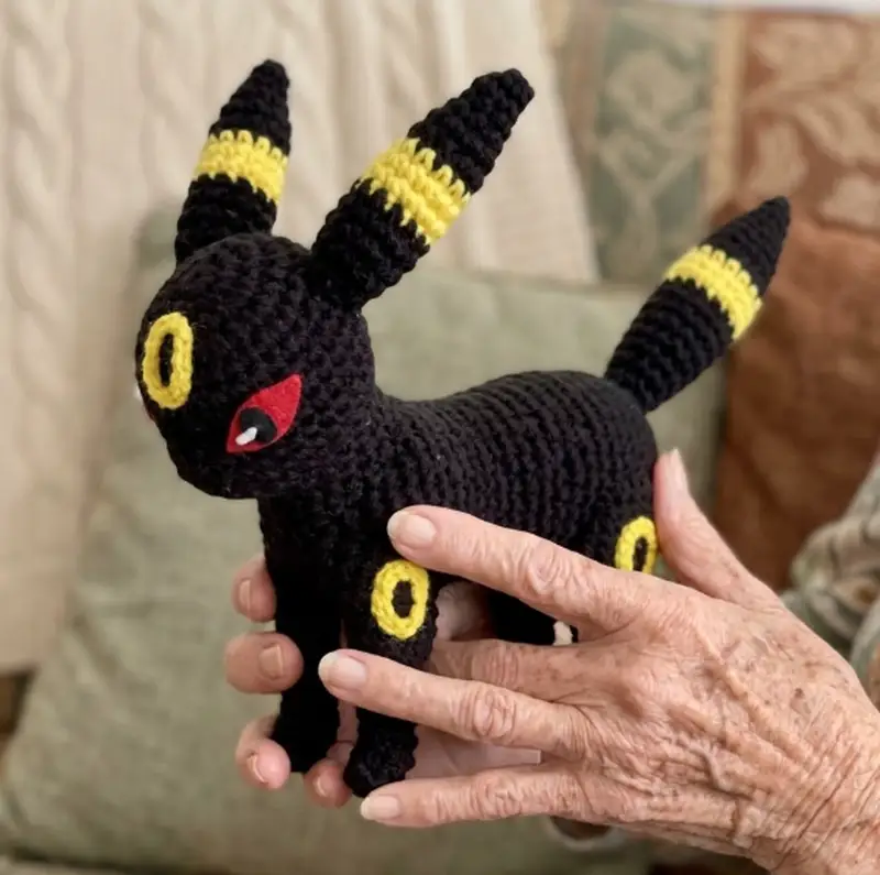 Complimentary Intermediate crochet pattern: Umbreon Plushie Amigurumi Pattern - Simple to follow guide