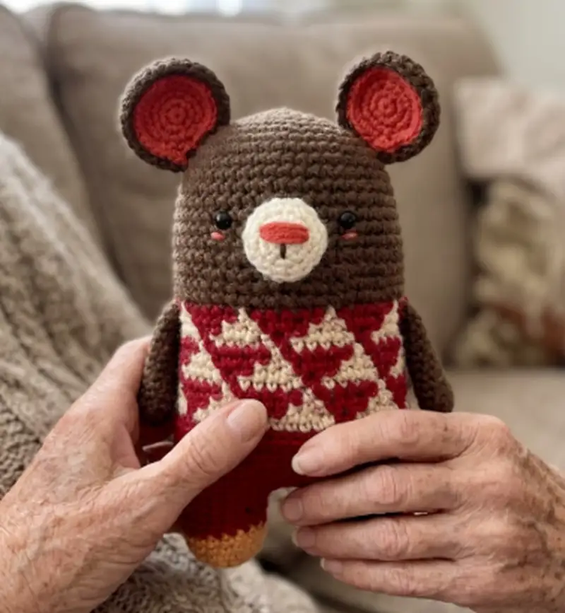 Quality crochet pattern: Minimals Mouse Amigurumi Pattern - Intermediate level guide with complete instructions
