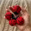 Ladybug Keychains Pattern step 1 - construction progress